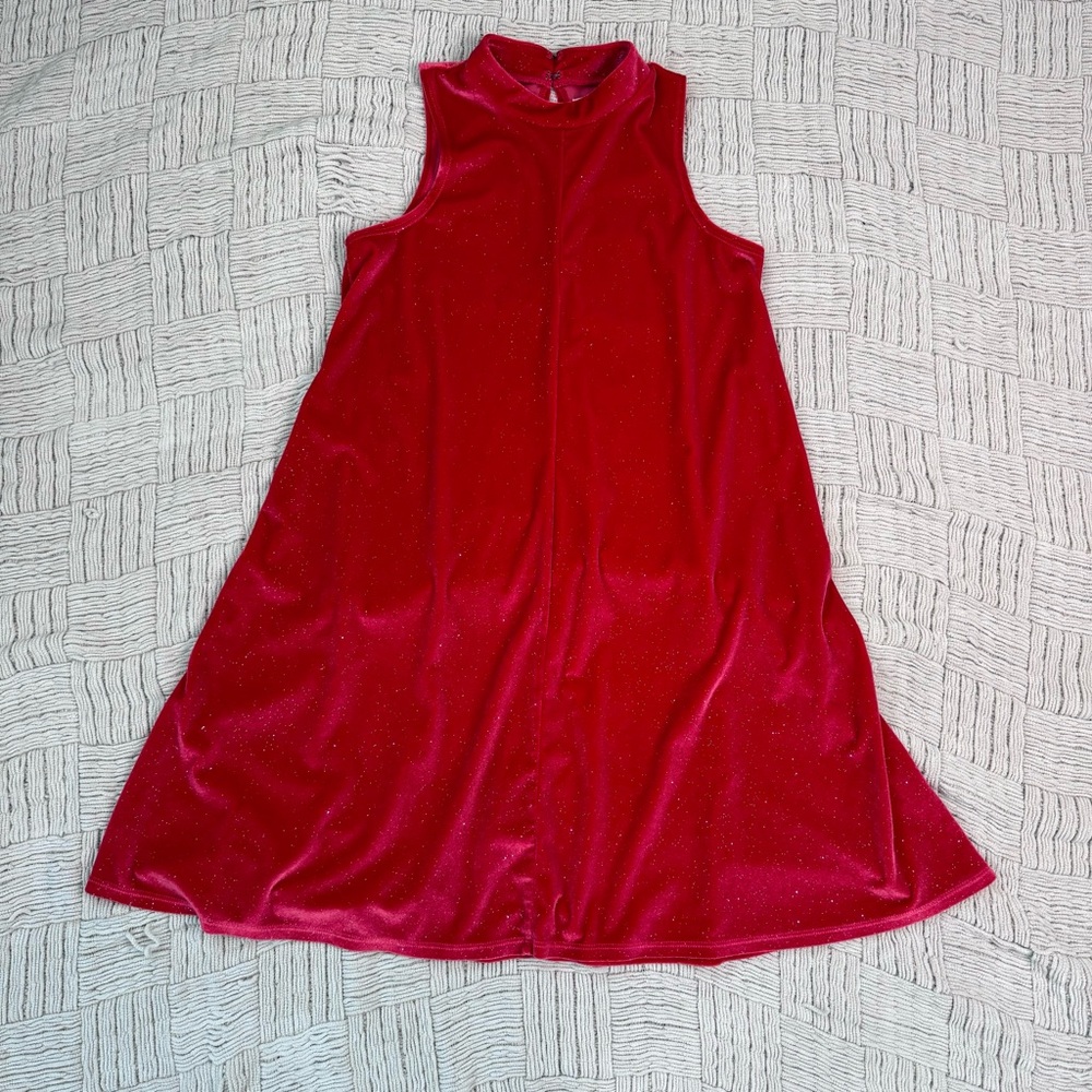 NWOT. Girls shift velvet sparkly red dress size XL (14-16) by Melrose and Market